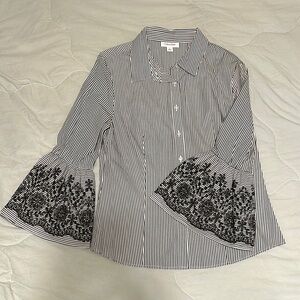 NWOT Calvin Klein Black and White stripe embroidered bell sleeve top size SM